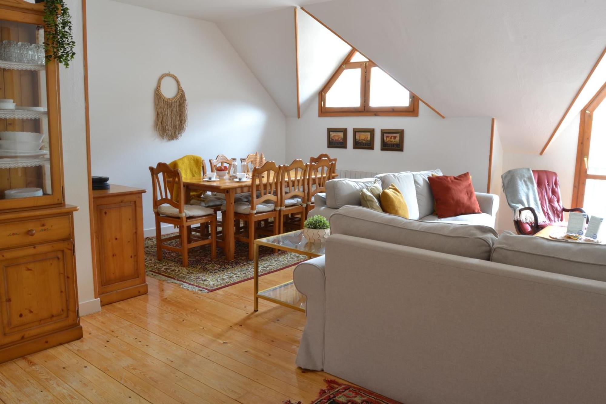 Balaitus Petfriendly - Arafita Apartamentos Sallent De Gallego Luaran gambar