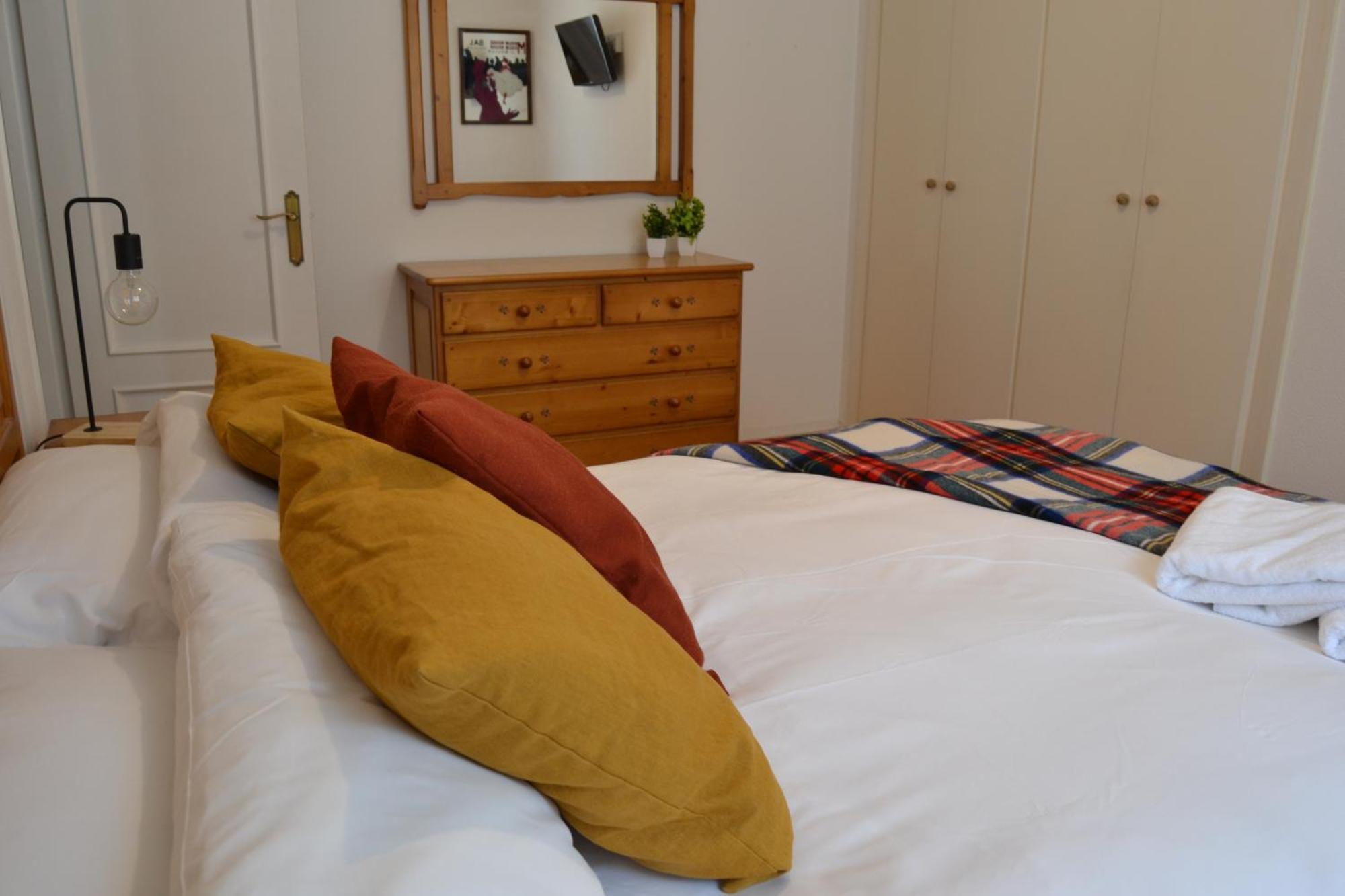 Balaitus Petfriendly - Arafita Apartamentos Sallent De Gallego Luaran gambar